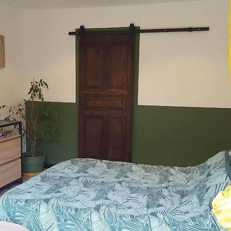 Appartement 2 Pieces Gravieres Exterior photo